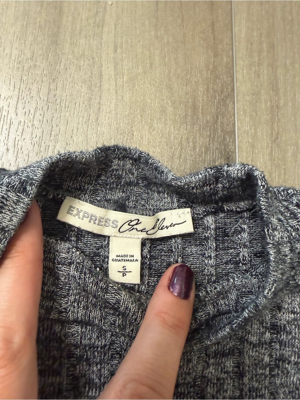 Express Cold-Shoulder Ribbed Sweater - Gray Small - Picture 2 of 4